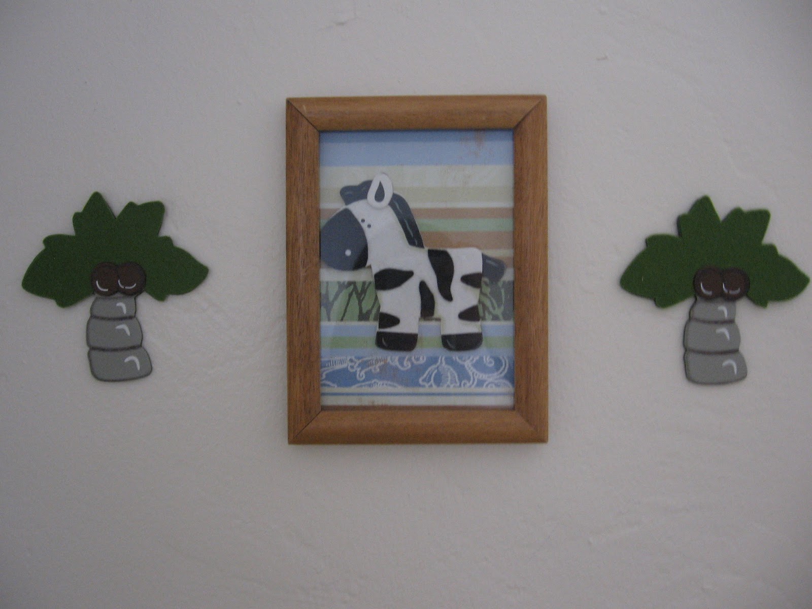 The Hand That Rocks the Cradle: Cheap & Easy Wall Decor